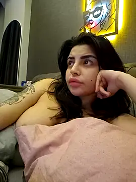 Snapshot of Esmertarcinim chatting on January 29, 6:39 pm Esmertarcinim online show from January 29, 6:39 pm