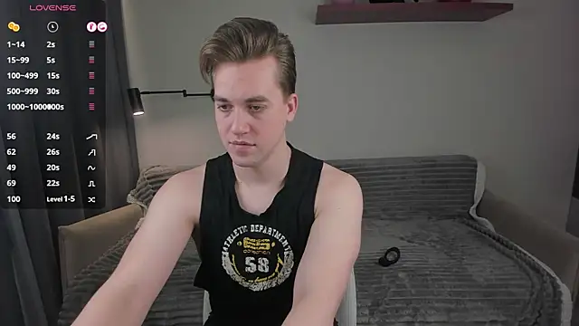 Snapshot of AustinButler chatting on December 7, 8:22 pm AustinButler online show from December 7, 8:22 pm