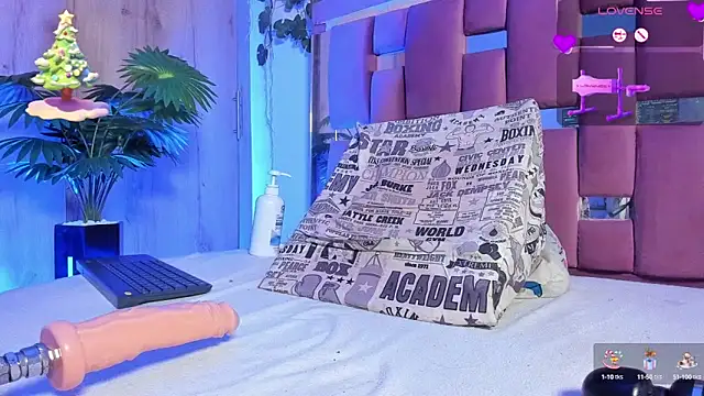 Snapshot of Ana_Winnss chatting on December 30, 11:38 pm Ana Winnss online show from December 30, 11:38 pm