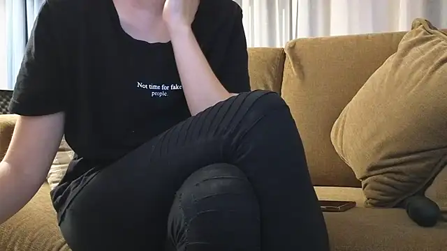 Mr-and-Mrs-Smith online show from April 2, 5:41 pm