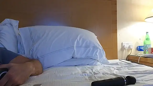 Mr-and-Mrs-Smith online show from September 10, 3:33 pm