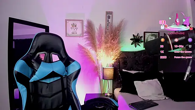 devlin violett online show from March 23, 2:37 am