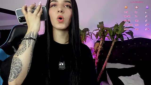 devlin violett online show from January 17, 6:15 am