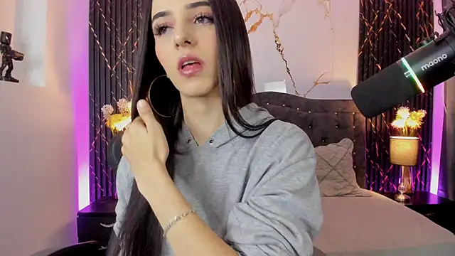 devlin violett online show from November 9, 9:30 pm