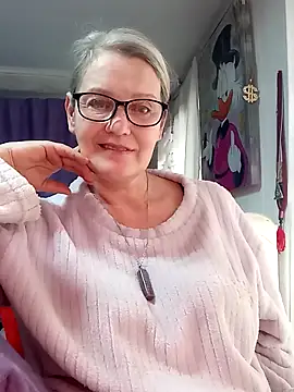 irinamaux online show from February 20, 8:27 am