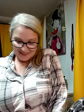 irinamaux online show from March 20, 4:30 pm