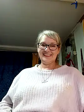 irinamaux online show from May 29, 4:57 pm