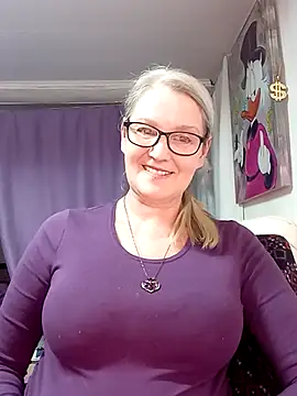 irinamaux online show from February 14, 2:34 am