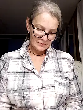 Snapshot of irinamaux chatting on October 25, 4:22 am irinamaux online show from October 25, 4:22 am