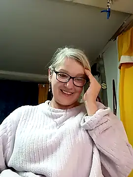 irinamaux online show from May 29, 4:51 am
