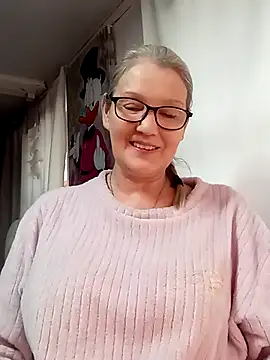 irinamaux online show from February 13, 12:05 pm