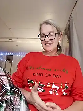 Snapshot of irinamaux chatting on December 3, 8:52 pm irinamaux online show from December 3, 8:52 pm