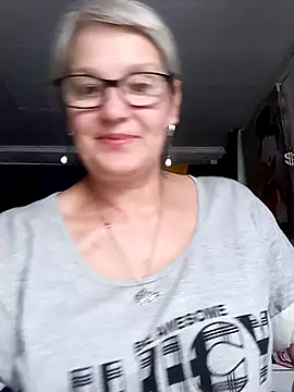 irinamaux online show from June 20, 4:34 pm