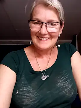 irinamaux online show from July 11, 3:12 pm
