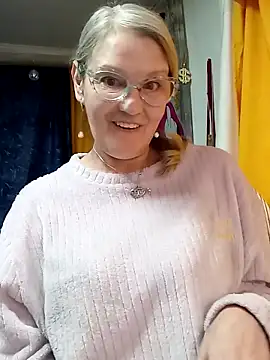 irinamaux online show from March 31, 5:42 am