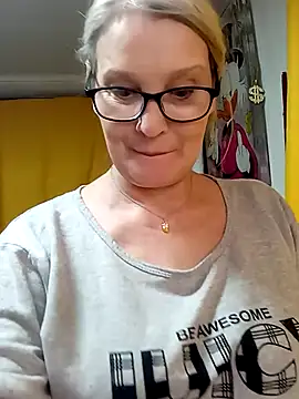 irinamaux online show from March 11, 4:56 pm