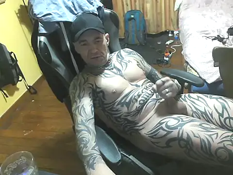 Tomi18cmm2 online show from December 5, 9:23 pm