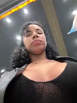 Brunettexio online show from March 14, 5:05 am