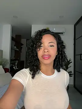 Brunettexio online show from March 9, 7:48 pm