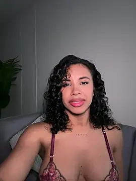 Brunettexio online show from February 16, 8:00 pm