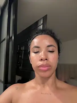 Brunettexio online show from March 6, 11:09 pm