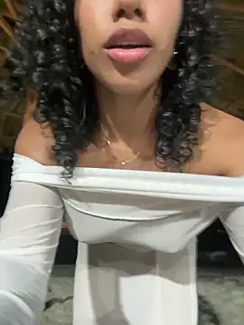 Brunettexio online show from March 21, 1:13 am