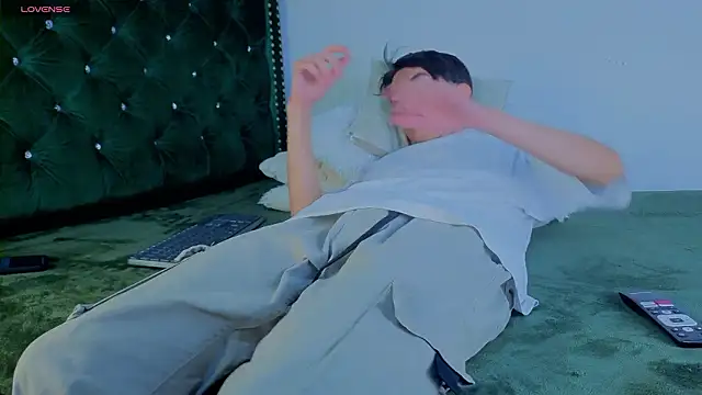 Levii Ackermann online show from February 27, 1:55 pm