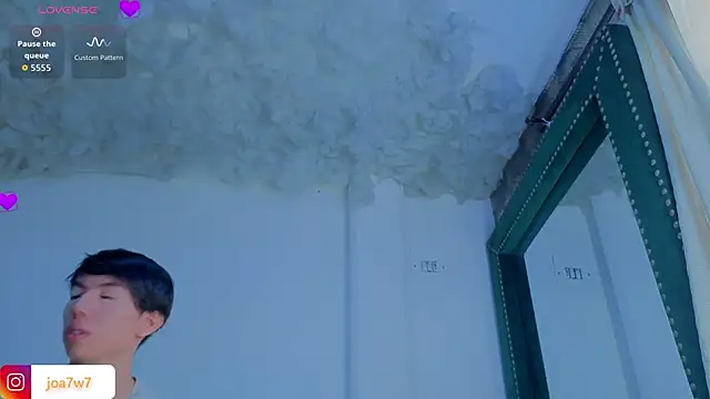 Levii Ackermann online show from March 27, 2:29 pm