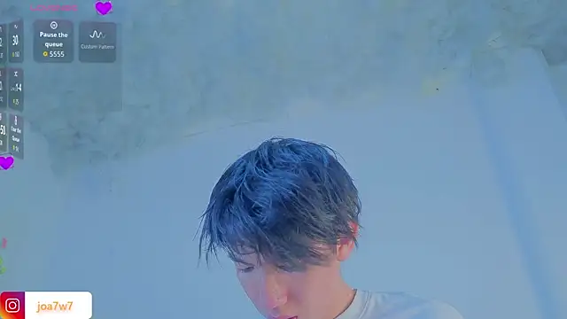 Levii Ackermann online show from April 8, 6:42 pm