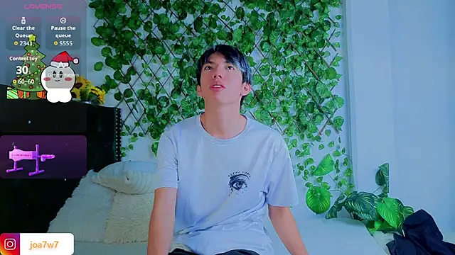 Levii Ackermann online show from December 19, 1:46 pm