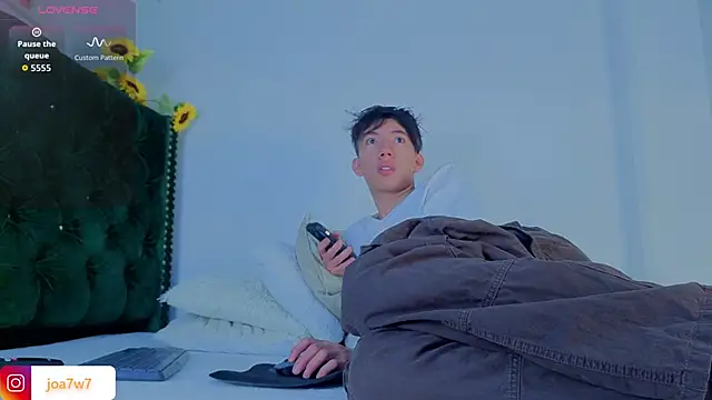 Levii Ackermann online show from February 26, 2:06 pm