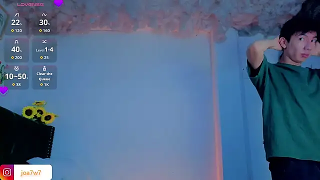 Levii Ackermann online show from April 10, 2:35 pm