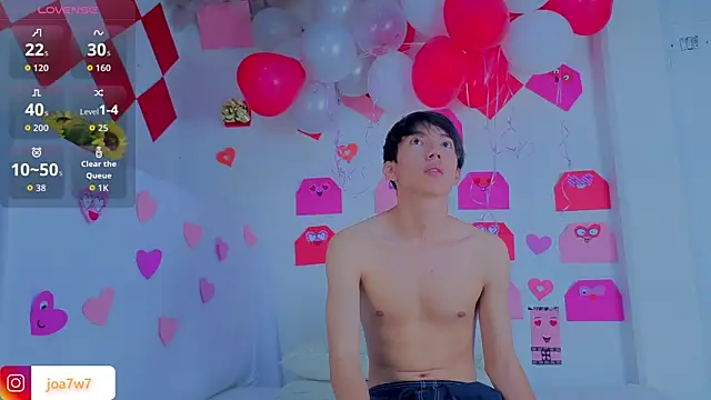 Levii Ackermann online show from February 16, 2:05 pm