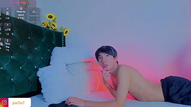 Levii Ackermann online show from February 25, 3:12 pm