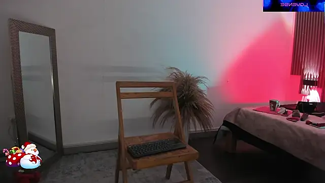 Snapshot of fransheska_rossi chatting on December 4, 12:59 pm fransheska rossi online show from December 4, 12:59 pm