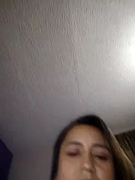 Snapshot of silvana_queen07 chatting on November 21, 1:04 am silvana queen07 online show from November 21, 1:04 am