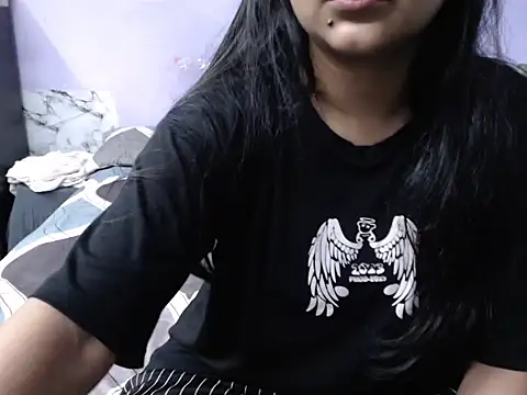 Snapshot of Freya_nia chatting on September 29, 10:33 am Freya nia online show from September 29, 10:33 am