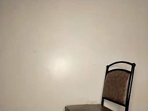 Snapshot of AssmaticNatty chatting on February 18, 4:32 am AssmaticNatty online show from February 18, 4:32 am