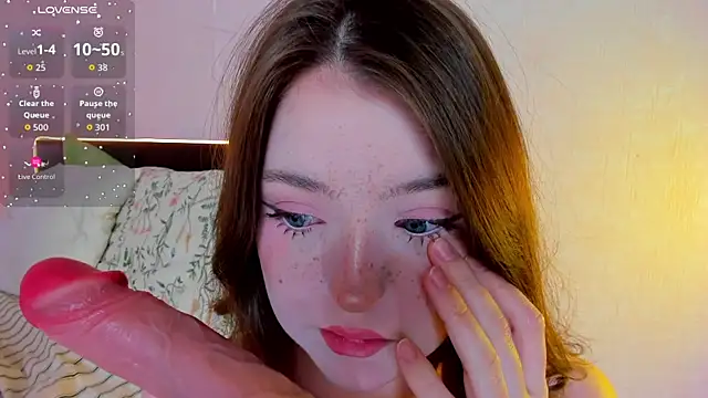 lexxxxxxi online show from April 23, 6:42 pm