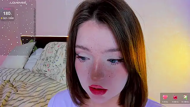 lexxxxxxi online show from March 28, 6:31 pm