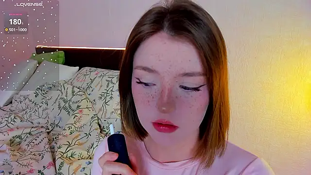 lexxxxxxi online show from February 19, 6:05 pm