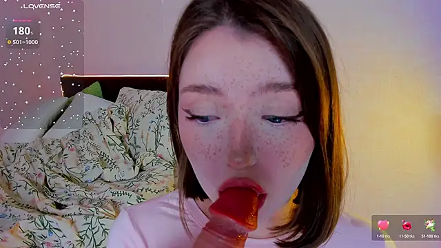 lexxxxxxi online show from March 12, 6:01 pm