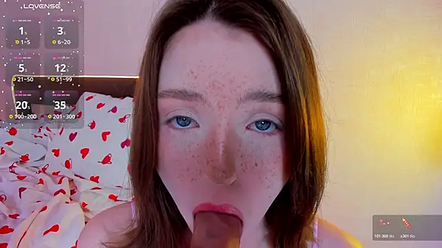 lexxxxxxi online show from June 3, 7:18 pm