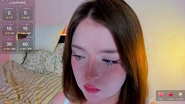 lexxxxxxi online show from April 13, 7:40 pm