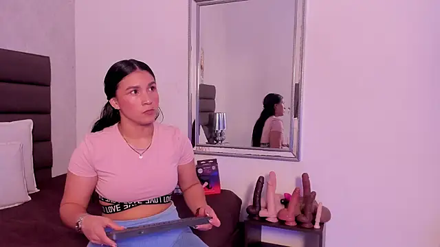 Snapshot of Sofi_Perez_ chatting on September 12, 11:10 am Sofi Perez online show from September 12, 11:10 am