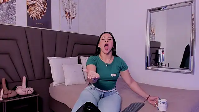 Snapshot of Sofi_Perez_ chatting on October 11, 11:22 am Sofi Perez online show from October 11, 11:22 am