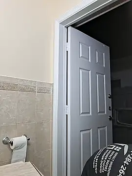 Zander823 online show from April 8, 2:46 am