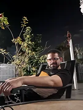 Zander823 online show from February 18, 4:32 am