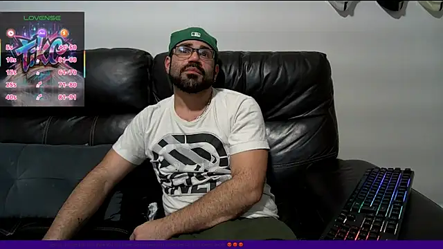 Zander823 online show from June 3, 6:34 pm