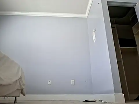 Zander823 online show from March 12, 3:16 pm